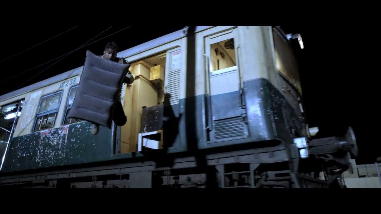 Onaayum Aattukkuttiyum Trailer